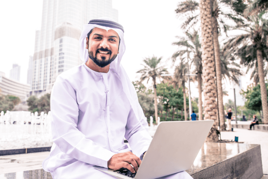 ChatGPT Plus para TODOS Uma Iniciativa Universal de IA dos Emirados Árabes Unidos by felipecferreira